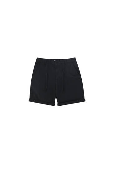 Chino Bermuda shorts with accessory