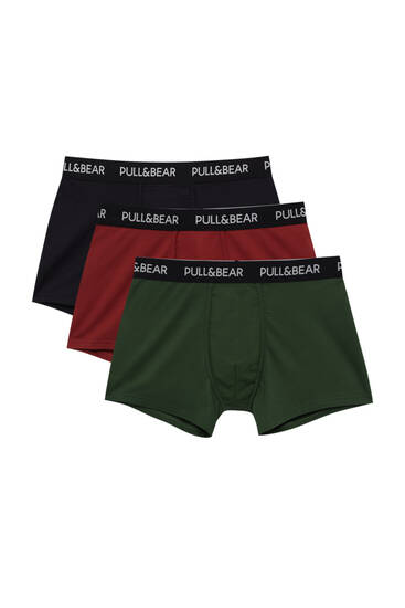 3-pack of red and green boxers