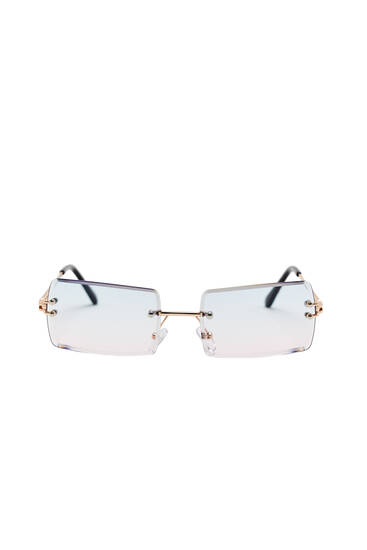 Prostokątne okulary w metalowych oprawkach