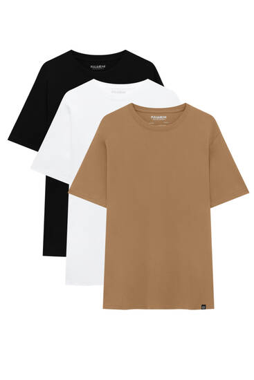 Pack of 3 short sleeve T-shirts.