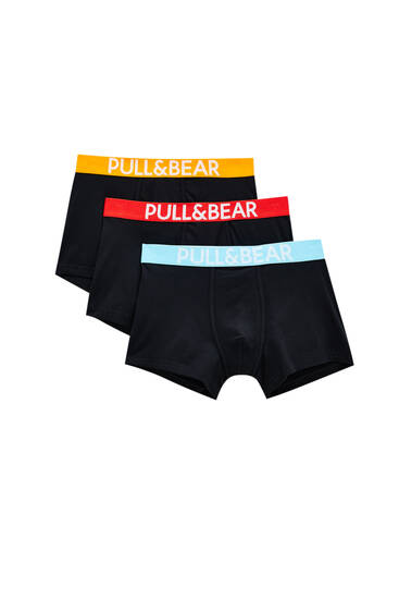 Sada tří kusů černých boxerek s barevným pasovým límcem