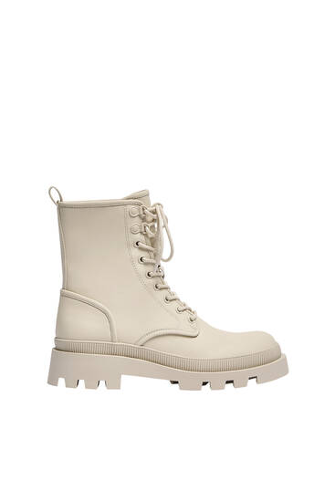 pull and bear boots womens