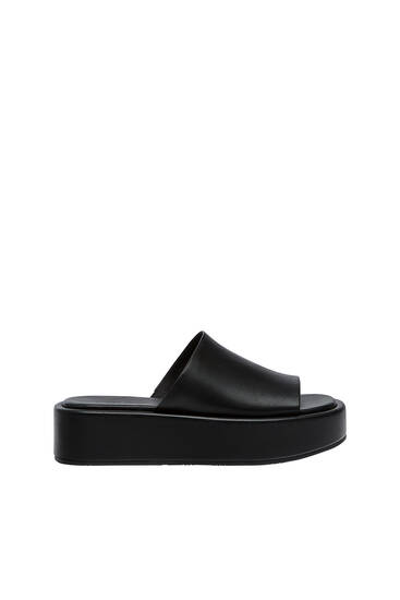 Descubre la Colección de Zapatos de Mujer | PULL\u0026BEAR