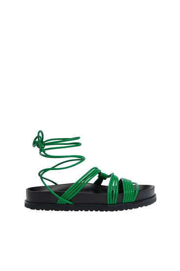 Descubre la Colección de Zapatos de Mujer | PULL\u0026BEAR