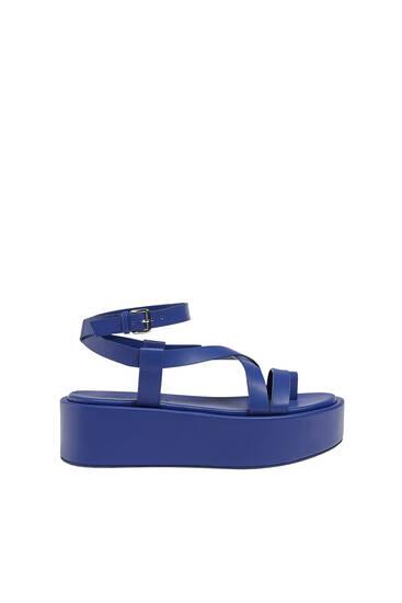 Descubre la Colección de Zapatos de Mujer | PULL\u0026BEAR