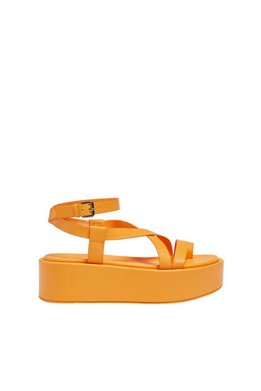 Sandalias Planas y Romanas de Mujer | PULL\u0026BEAR