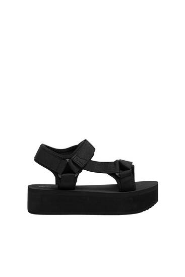 Descubre la Colección de Zapatos de Mujer | PULL\u0026BEAR