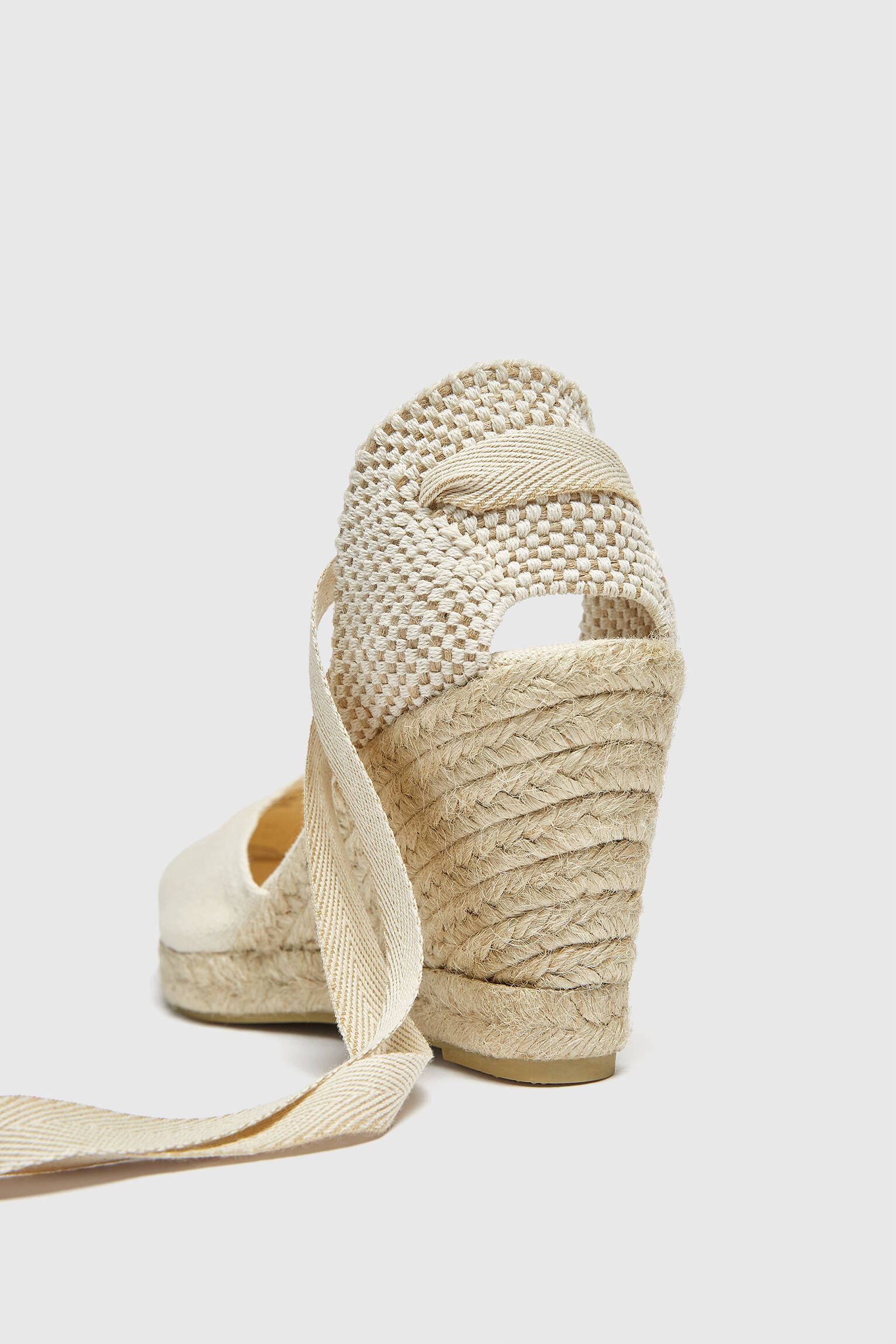Pull \u0026 Bear - Sandalia cuña detalle lazo