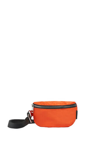 Belt bag with zip detail