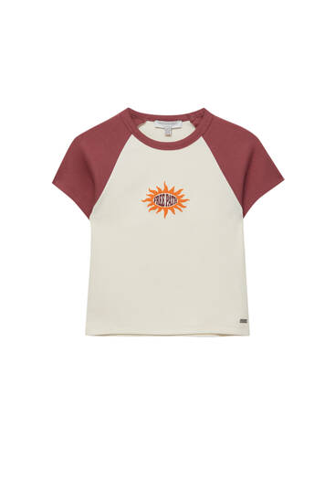 Camiseta cropped sol manga raglán