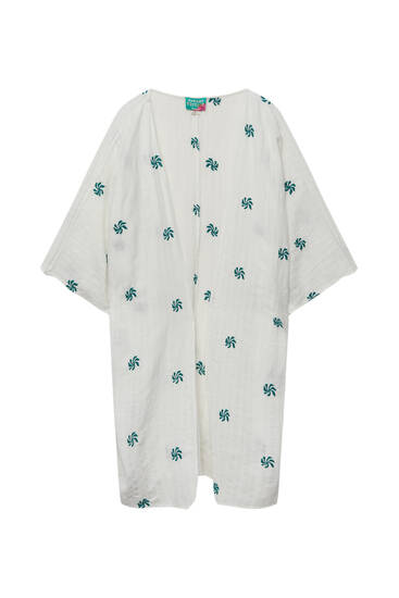 White kimono with embroidery