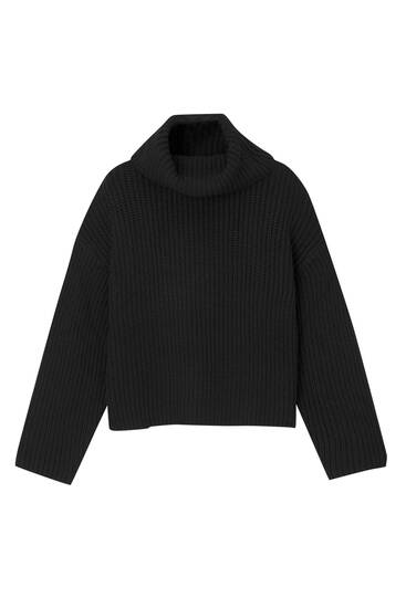 Knit jumper with a maxi collar