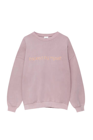 Sweatshirt with front embroidery