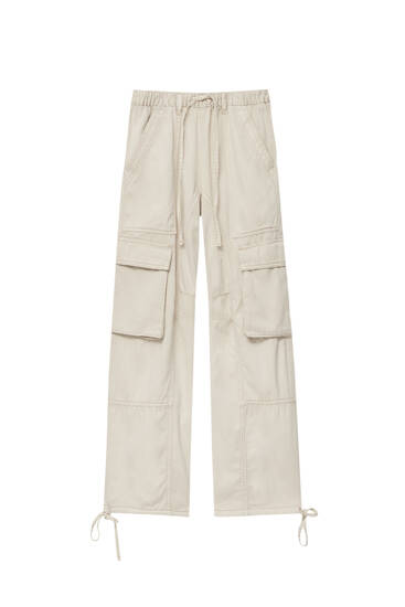 Cargo trousers with adjustable cuffs