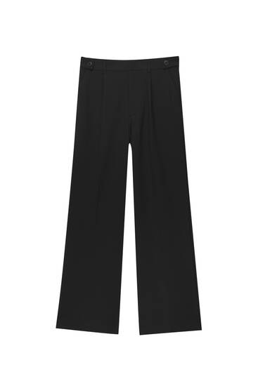 Smart trousers with buttons at the waist