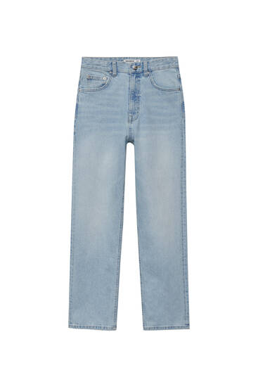 Jeans retas conforto cintura subida