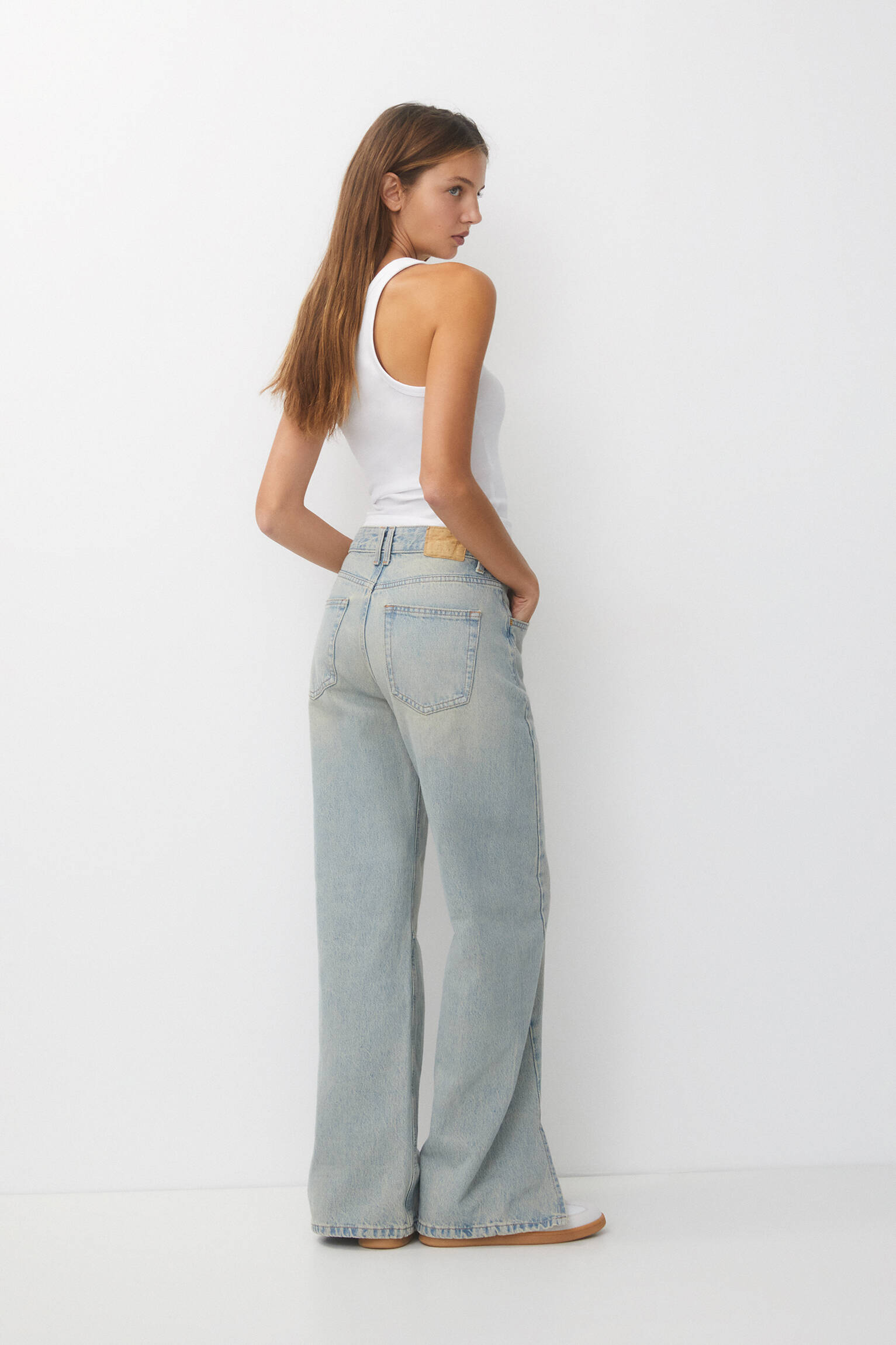 Mid-rise wide-leg jeans - PULL&BEAR