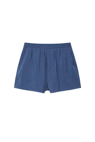 Flowy shorts with elasticated waistband