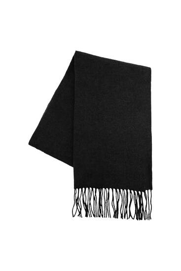 Basic fringed scarf