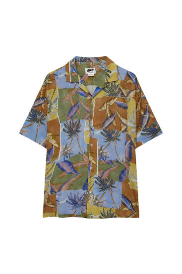 Camisa de manga curta com palmeiras
