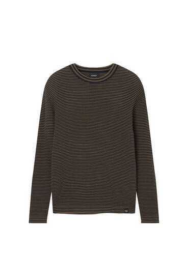 Waffle-knit jumper with embroidered label
