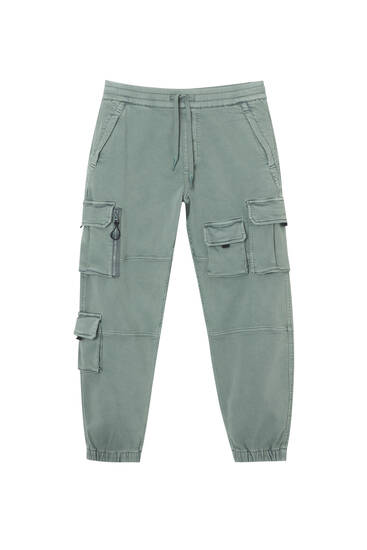 Joggers with multiple pockets