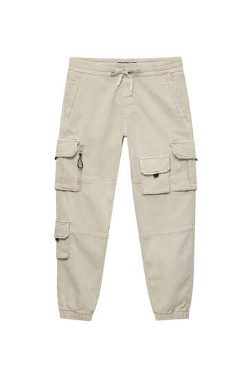 Joggers with multiple pockets