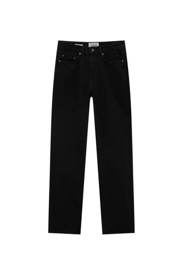 Basic slim comfort fit black jeans