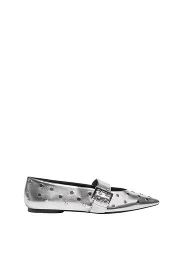 Ballet flats with studded buckles