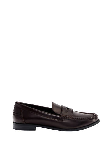 Loafers with thin soles