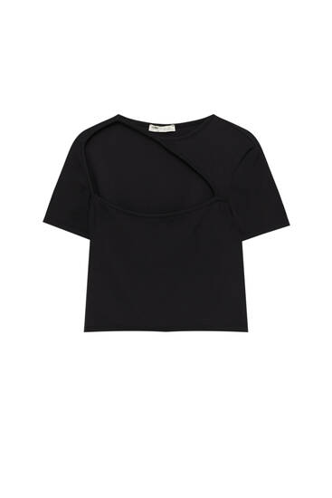 Cut out T-shirt with short sleeves