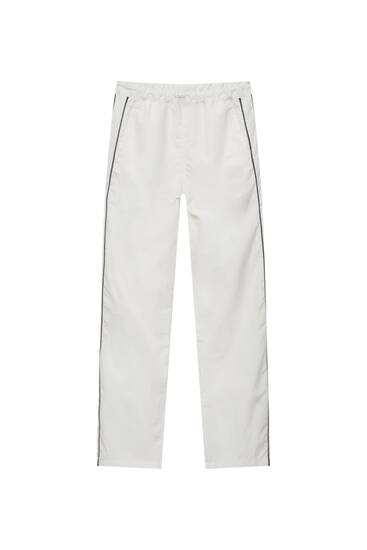 Joggers with side piping