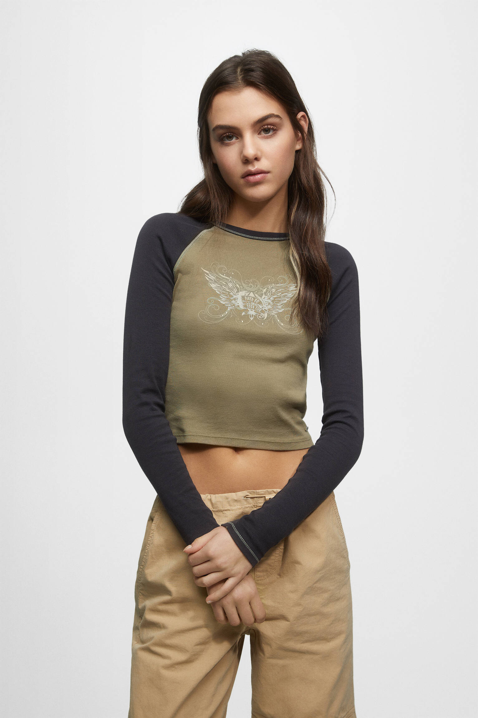 Raglan sleeve T-shirt - PULL&BEAR