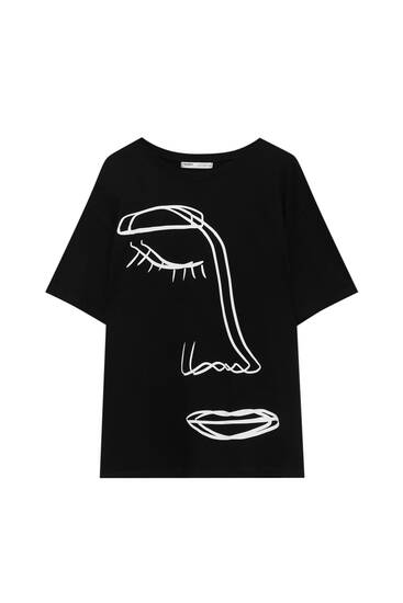 T-shirt with faces graphic