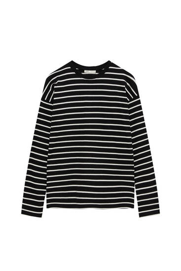 Oversize striped T-shirt