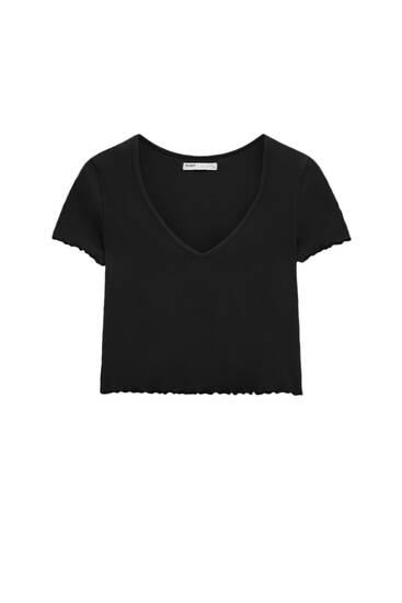 pull and bear v neck t shirt
