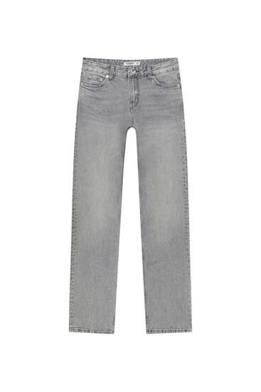 Low-waist slim fit jeans