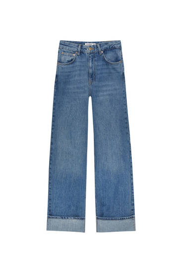 Jeans mit hohem Bund und umgeschlagenem Saum