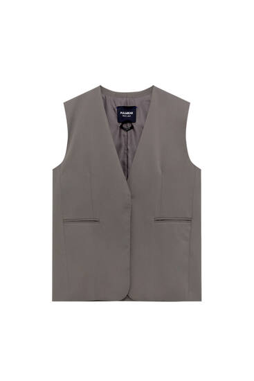Formal buttoned vest