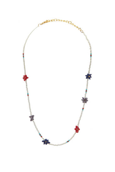Flower bead necklace
