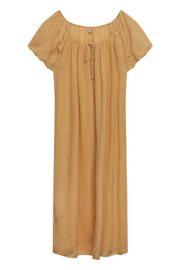 Sukienka średniej długości oversize z bufiastym rękawem