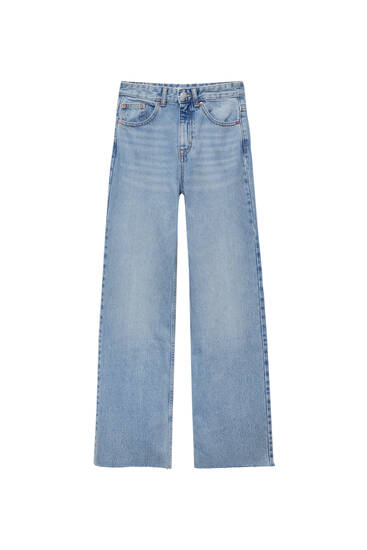 Gerade geschnittene Jeans mit hohem Bund.