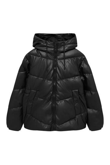 Stepēta ādas imitācijas jaka ar kapuci