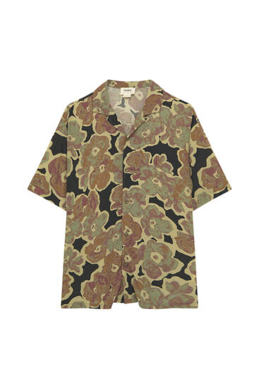 Short sleeve shirt with leaf print
