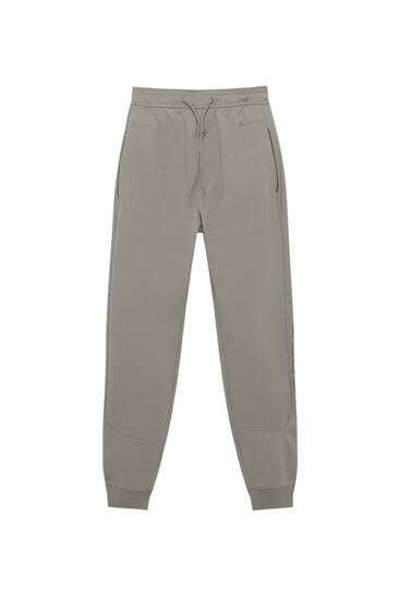 Joggers with elastic waist