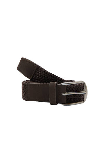 Stretch belt with metallic buckle