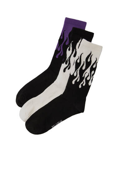 Pack of long socks with fire print