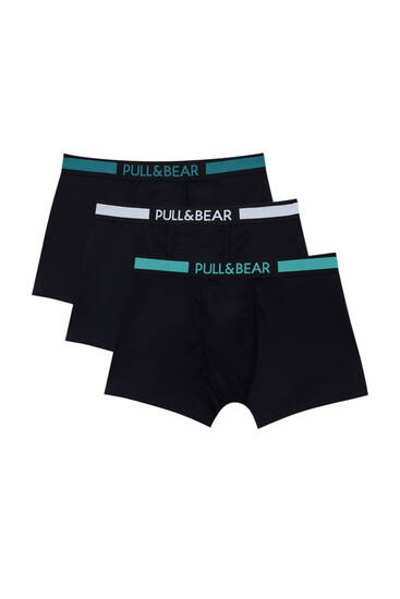 Pack of 3 black basic boxers with logo on the waistband