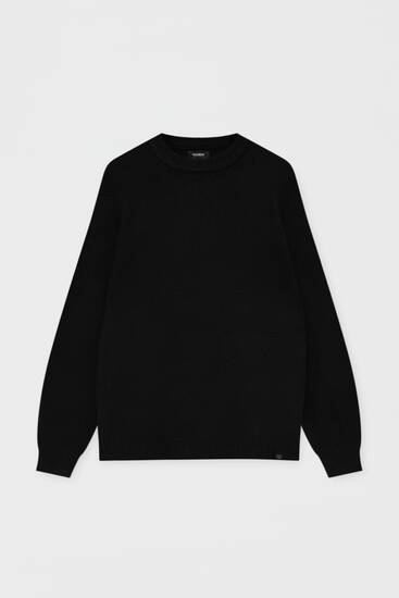 Vienkāršs krāsains džemperis ar augstu apkakli
