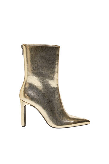 Ankle boots with metallic heel
